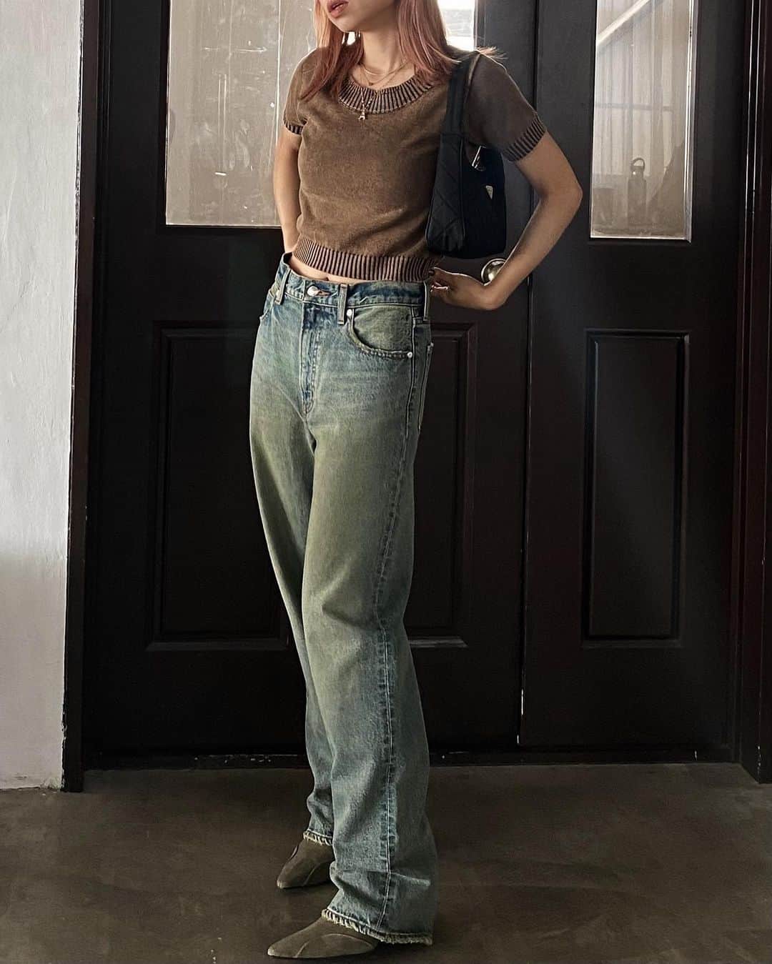室原彩夏のインスタグラム：「ㅤㅤㅤㅤㅤㅤㅤㅤㅤㅤㅤㅤㅤ ピグメントの加工が可愛い今から着れる秋ニット入荷します💖✨💦 ㅤㅤㅤㅤㅤㅤㅤㅤㅤㅤㅤㅤㅤ  ㅤㅤㅤㅤㅤㅤㅤㅤㅤㅤㅤㅤㅤ #LAGUAGEM #LAGUA_DENIM」
