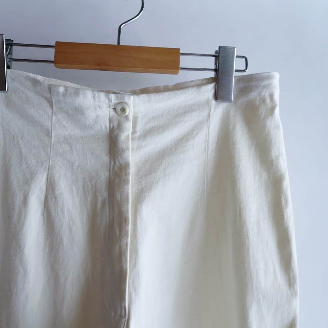 TheSunGoesDownさんのインスタグラム写真 - (TheSunGoesDownInstagram)「white tapered pants  staff:157cm」7月31日 19時25分 - tsgd_tokyo