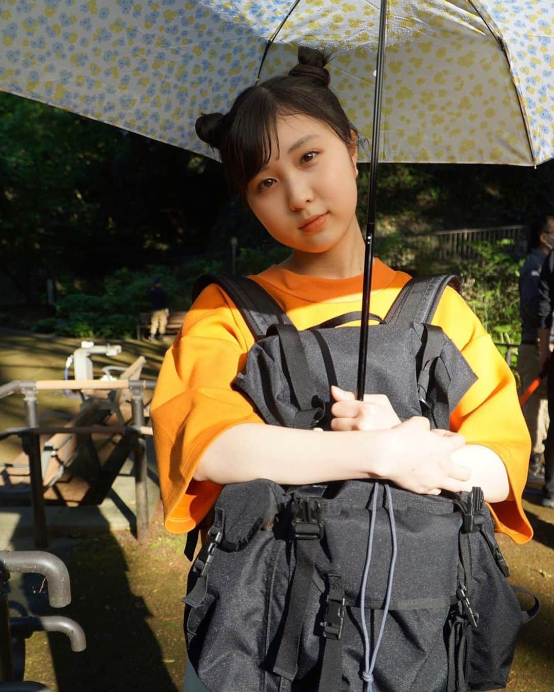のインスタグラム：「今夜22:30カメはじ5話！ ぶっちゃん達はキャンプに行きました🍖🌳 #カメラはじめてもいいですか #山城達郎 監督」