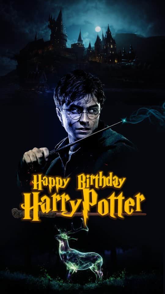 ダニエル・ラドクリフ（ファンアカウント）のインスタグラム：「🎂 HAPPY BIRTHDAY, HARRY!  ❤️ May Harry's Birthday remind you that you can stand up to your enemies, even when they appear more powerful than you.  🪄 Today and today only, get 15% off your favourite Harry Potter merchandise from the @houseofspells website with discount code DANIEL15.  #harrypotter #hogwarts #wizard #wizardingworld #happybirthday」