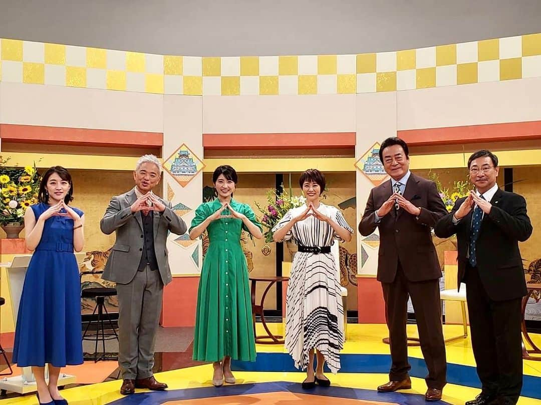 久保井朝美のインスタグラム：「🏯 今夜放送📺✨  7月31日(月)夜10:00 NHK総合「日本最強の城」 ＼瀬戸内海 城ツアー／  ぜひご覧ください☺️❤️  #日本最強の城 #今治城 #能島城 #甘崎城 #福山城 #恵俊彰 #赤木野々花 #高橋英樹 #村井美樹 #千田嘉博 #久保井朝美 #japanesecastle #お城めぐり #お城が好きな人と繋がりたい」