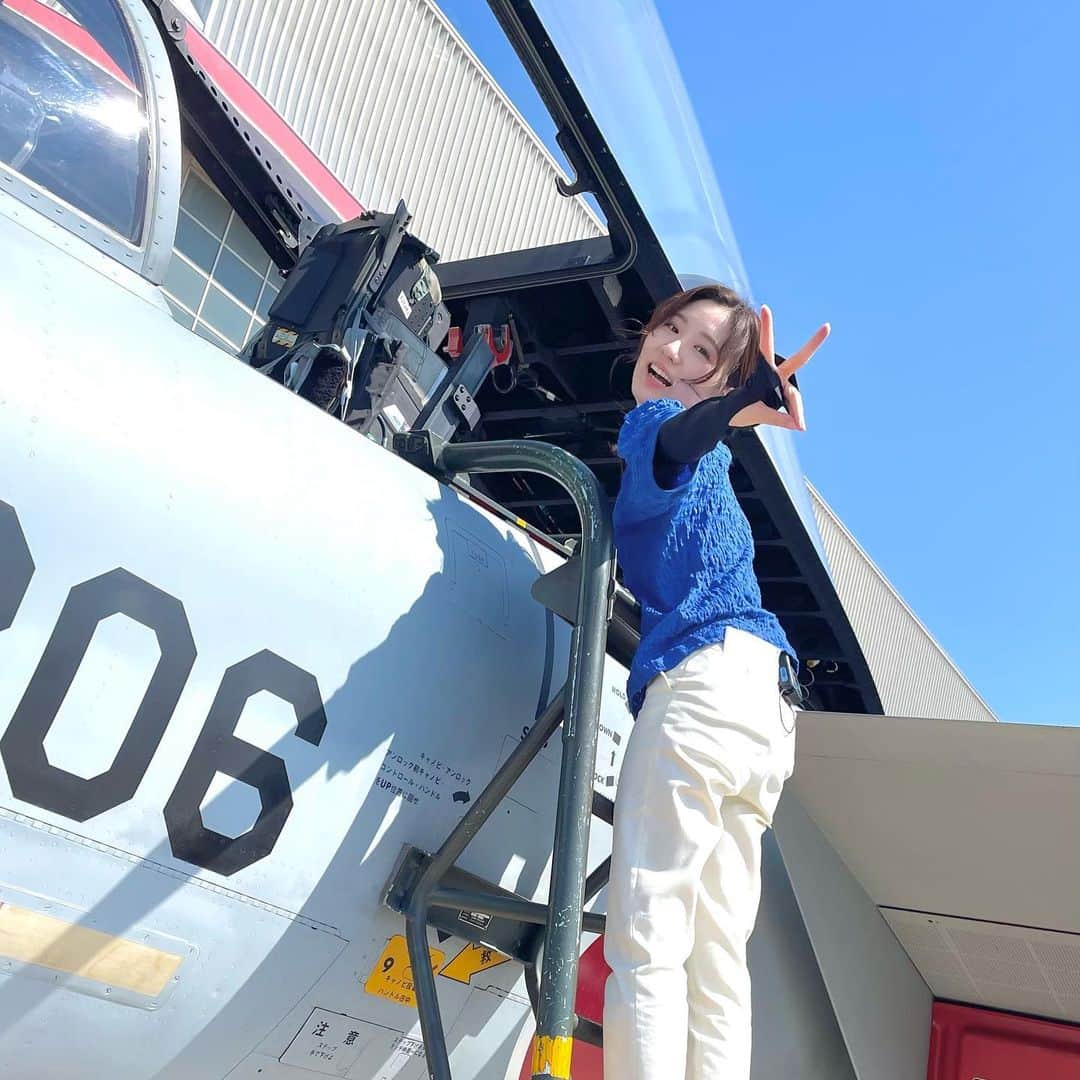 世永聖奈さんのインスタグラム写真 - (世永聖奈Instagram)「✈️ ⁡ ⁡ F-15、UH-60J、政府専用機を見て ⁡ うわぁ テレビと映画で見たことあるやつ！と ⁡ 大はしゃぎしてしまった日 ⁡ 貴重な経験をありがとうございました♡ ⁡ ⁡ #北海道 #千歳 #航空自衛隊 #千歳基地 #F15 #降り方のぎこちなさ #🦅 ⁡」7月31日 12時15分 - hbc_yonagasena