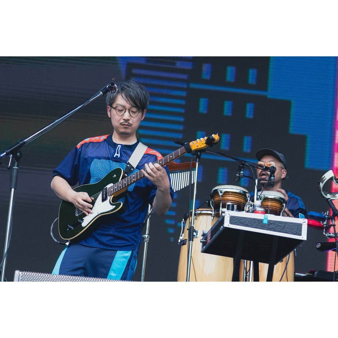 思い出野郎Aチームさんのインスタグラム写真 - (思い出野郎AチームInstagram)「FUJI ROCK FESTIVAL'23  思い出野郎Aチームを見てくださった皆さまありがとうございました！  1年ぶりのリベンジを無事果たし、パンパンのWHITE STAGEでライブが出来て最高でした✨  VJ @yujikamiyama  📸 @pppanchiii」7月31日 12時24分 - oyat_official