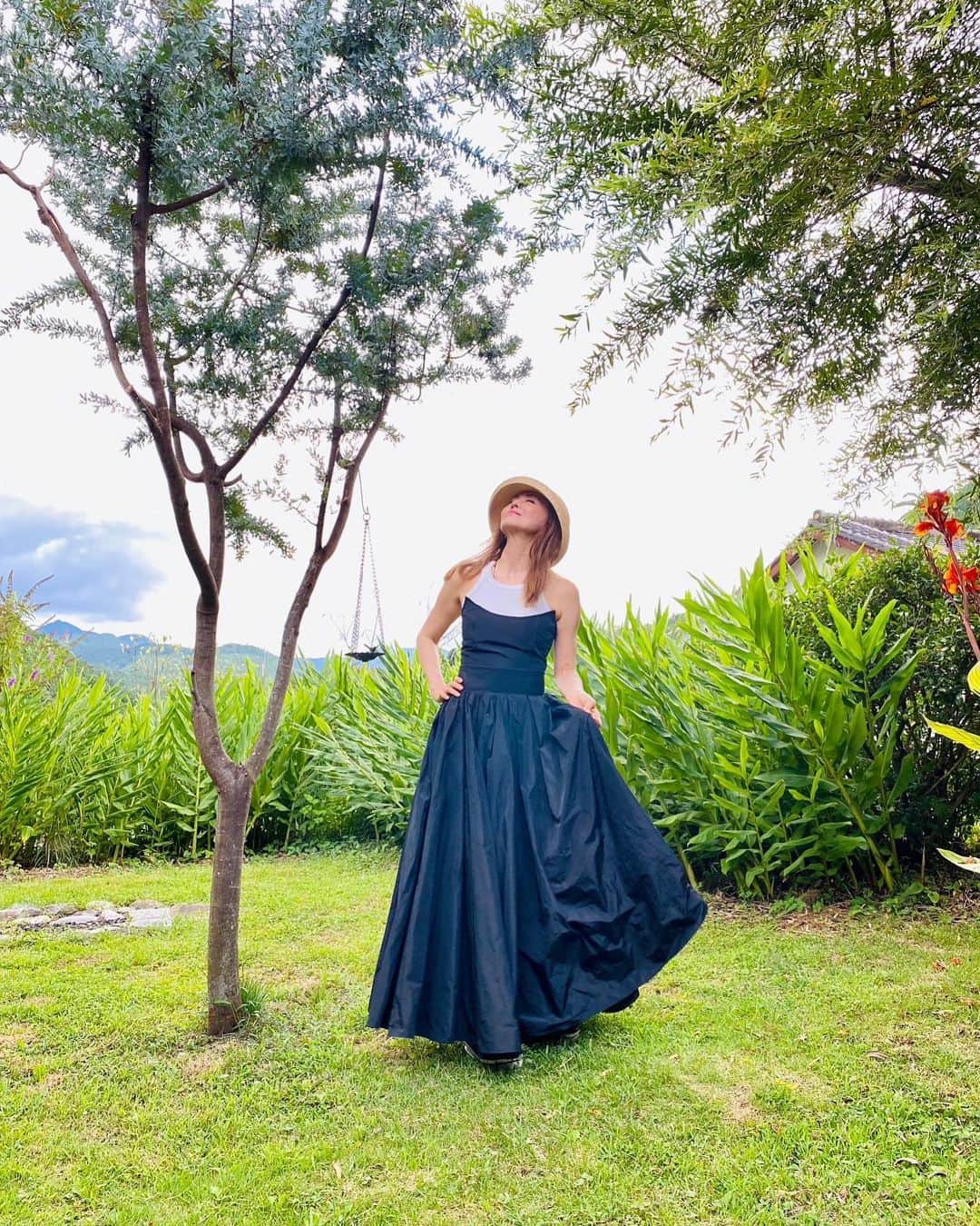 熊谷真実さんのインスタグラム写真 - (熊谷真実Instagram)「euzeenのお洋服が素敵なので 写真を撮ってもらいました。  #熊谷真実 #euzeen  #あさゐ #玄米菜食の宿」7月31日 12時49分 - mami_kumagai310