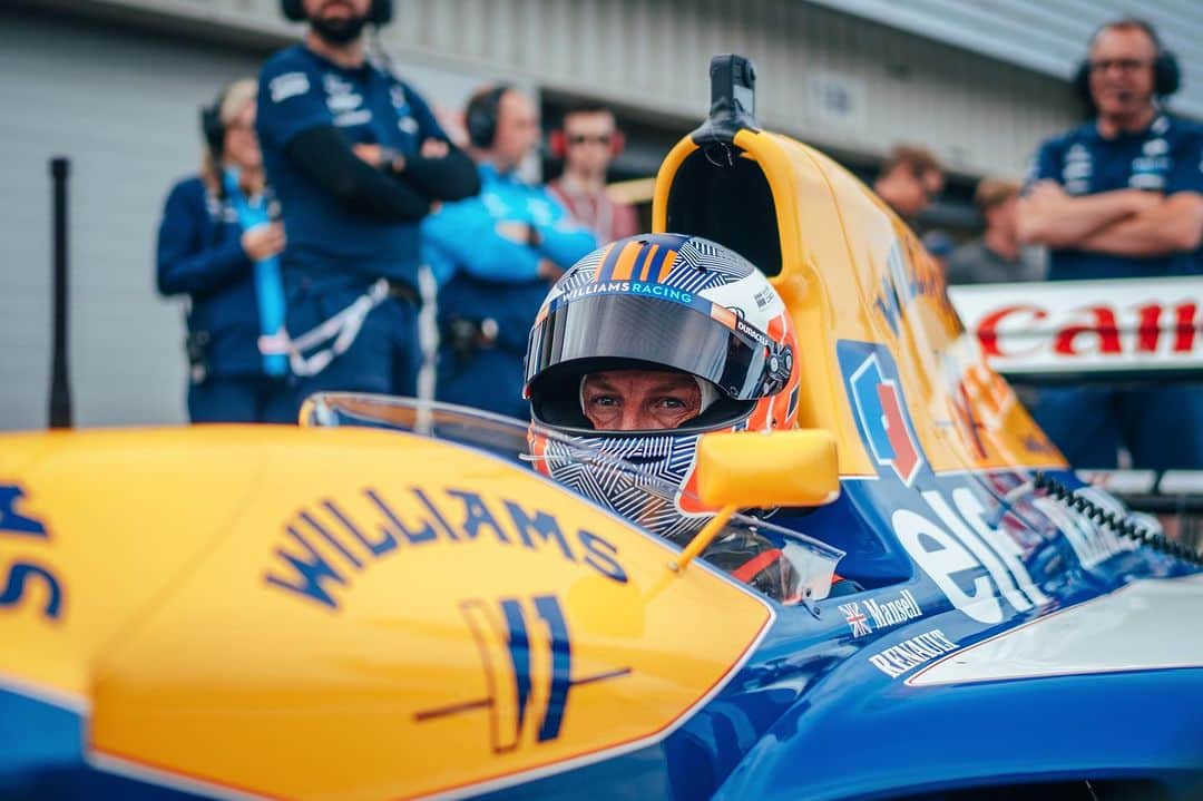 ジェンソン・バトンのインスタグラム：「And the memories come flooding back once again.  Thank you @williamsracing   #nigelmansell #fw14b #williams #childhooddream」