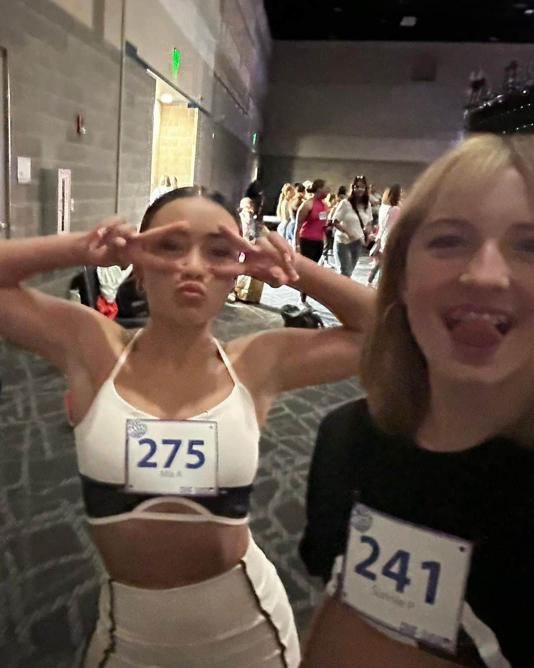 サニー・ペラントさんのインスタグラム写真 - (サニー・ペラントInstagram)「I had such and amazzzzzing time at @fdfiveworld and can’t wait to go back next year!! #dancer #fiveforce #fiveworld @fivedancewear @fdfivegeneration」7月31日 13時28分 - sunniepelant