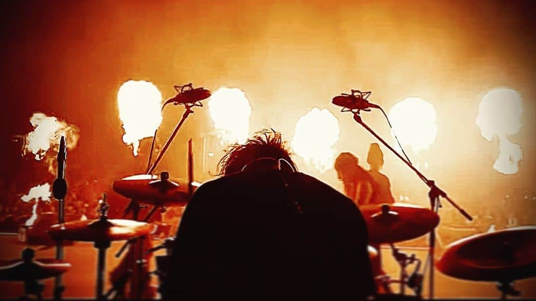 金子ノブアキのインスタグラム：「FUJI ROCK FESTIVAL2023 BAD HOP  @fujirock_jp  @badhop_official  @rize_official  @the_hiatus_official  @pearl.drums.jp  @sabiancymbals」