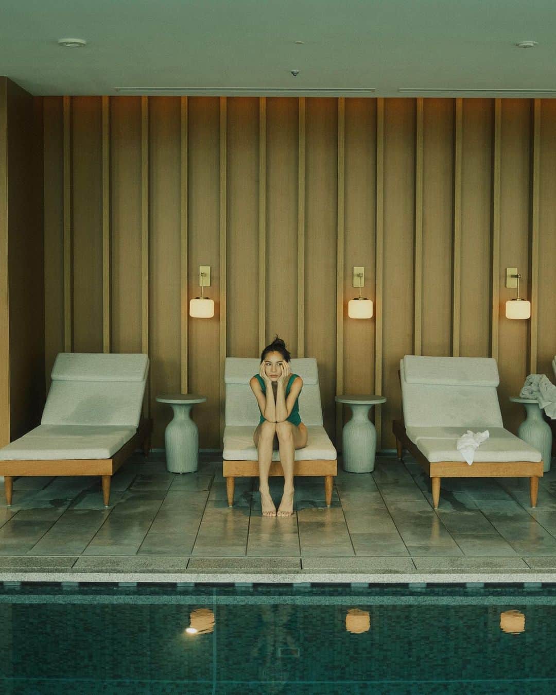 宮川由衣子さんのインスタグラム写真 - (宮川由衣子Instagram)「. やってまいりました。 シリーズ、何枚目が好き？☺️ #私は迷わず10枚目 #どんな感情  . #westinyokohama #pool」7月31日 20時03分 - yuiko_miyagawa