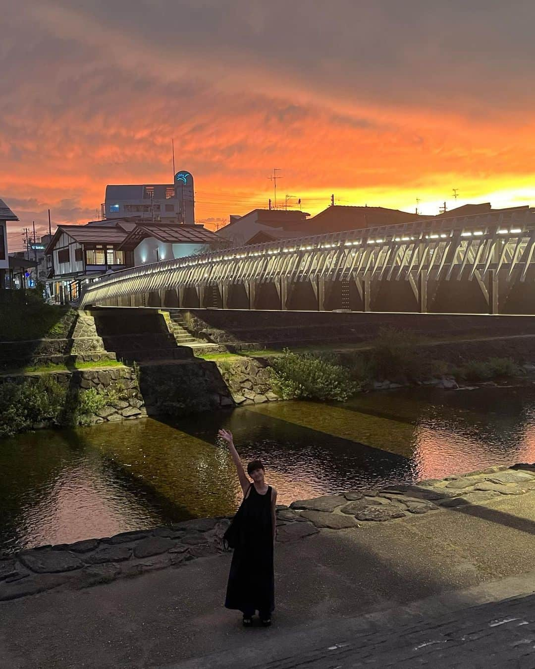 小西桜子さんのインスタグラム写真 - (小西桜子Instagram)「🪷🦎🐜🐠🦆🌻  毎日あついですね  最近はおしごとで自然豊かな場所へ滞在したり 色んな体験させていただけたりで、 ありがたいことに夏をぎゅっとしたみたいな7月でした  水分塩分補給わすれずに 8月もげんきに過ごせますように！」7月31日 19時58分 - sakurako_kns