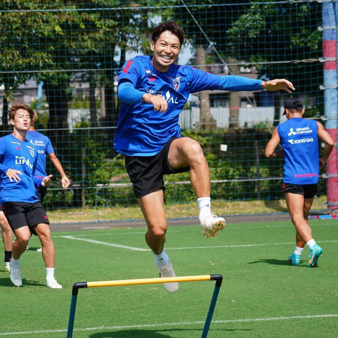 FC東京オフィシャルグッズさんのインスタグラム写真 - (FC東京オフィシャルグッズInstagram)「🔵🔴 Good TRAINING💪💪💪 @masatomorishige  @diegoqoliveira  @harakawariki  @fctokyoofficial  #森重真人 #ディエゴオリヴェイラ #原川力  #FC東京 #fctokyo #tokyo」7月31日 14時34分 - fctokyoofficial