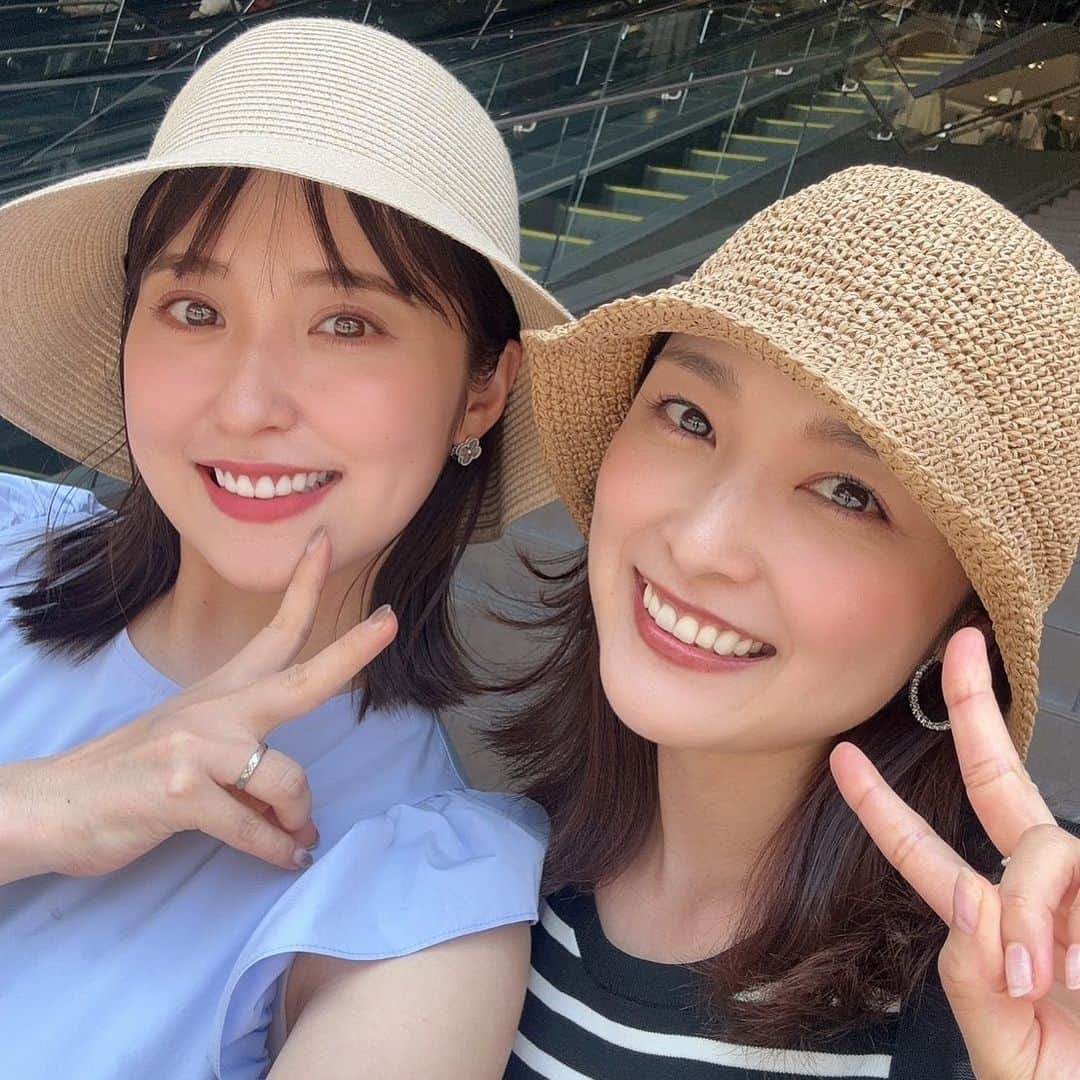 石川梨華のインスタグラム：「みさちゃん❤︎  先日久しぶりに会えました✨ お互いの近況を語ったり とっても楽しくてハッピーな時間でした🫶  私の方がだいぶお姉さんなんだけど、気づいたらみさちゃんに悩み相談してる自分がいたw  みさちゃんはいつも真っ直ぐな瞳で 真剣にポジティブな話をしてくれるの！  年齢って関係ないんだなって改めて思った！  誰かに頼られるのも嬉しいし 誰かに頼るのも大事だなって。 そこには年齢や性別も関係ないと思う！  会いたい人に会って 楽しい時間をシェアできるってとてもハッピーです✨  みさちゃんありがとう🩷  #石川梨華 #モーニング娘og #衛藤美彩 #乃木坂46og #出会えたのは主人のおかげ #埼玉西武ライオンズ  #出会に感謝 #これからも家族ぐるみでよろしくね」