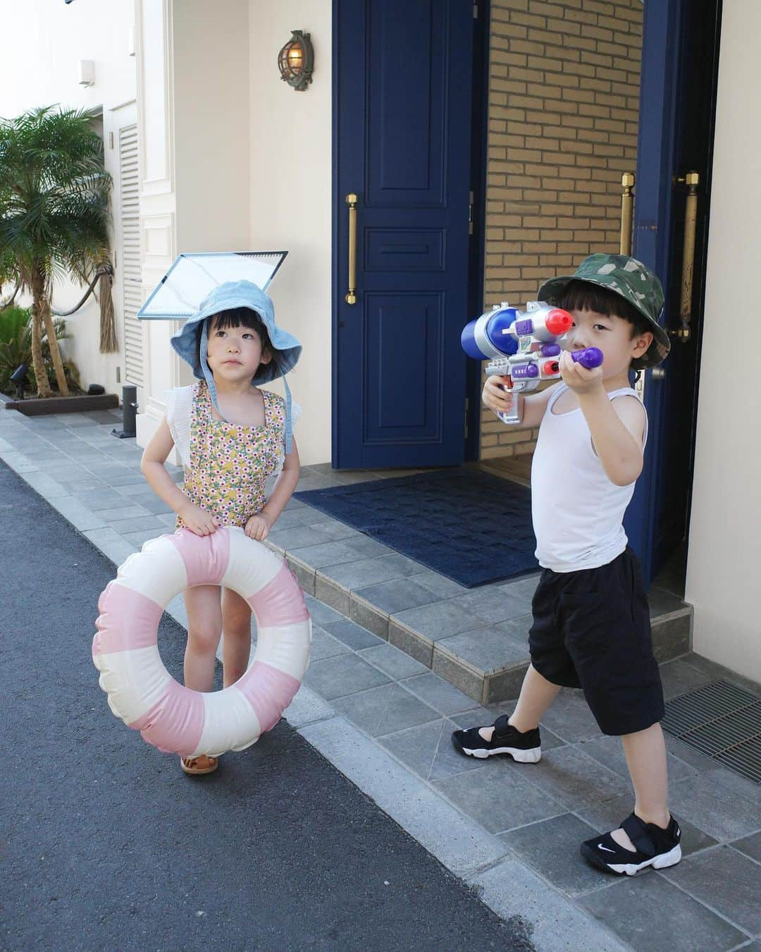 野村仁美さんのインスタグラム写真 - (野村仁美Instagram)「最高の夏の思い出🏖  自由ヶ丘時代のお友達家族と逗子旅行。  海沿いに建つ素敵なホテルレストラン @the_harbor_terrace.official  素晴らしかった〜  0歳の頃からのお友達。  もうそれぞれ4-5歳になって、たくさんの成長に感動したしこれからも大人に近づいていく彼らの成長を見ていくのが人生の楽しみ。  本当に素敵な旅をありがとうございました🫶また！すぐに🛩  @ryoko0303  @akiko_0813  #gr3」7月31日 16時09分 - hitominomura