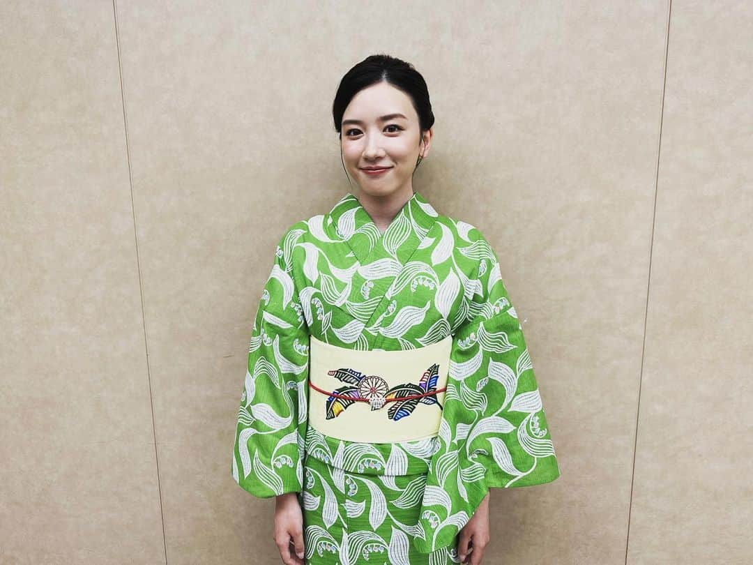 永野芽郁さんのインスタグラム写真 - (永野芽郁Instagram)「・ 山田洋次監督作品「こんにちは、母さん」完成披露試写会でした！  久しぶりに和装を着れて喜んでいました☺️  是非、劇場でご覧下さい☺️🙇‍♂️ 2023.09.01公開予定です！   #永野芽郁 #こんにちは母さん #完成披露試写会 #久しぶり #の和装 #😊」7月31日 16時46分 - naganomei_staff