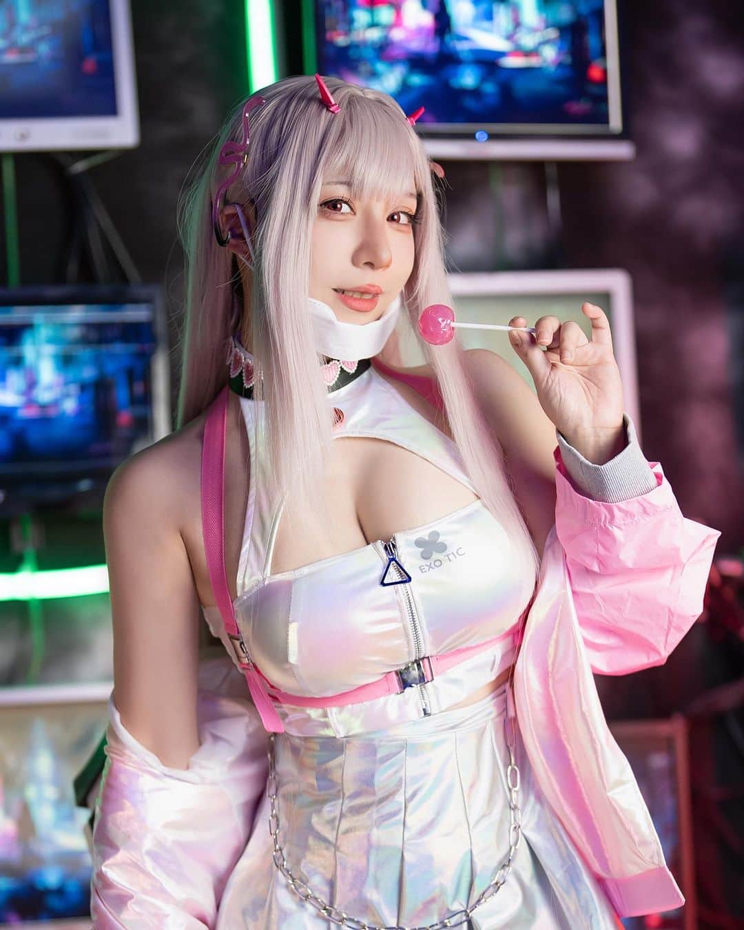 千尋のインスタグラム：「7月份P網最後一天💗還沒有訂閱的別忘記啦💗 Patreon last days! 🔗間限動💗  #NIKKE #cosplay」
