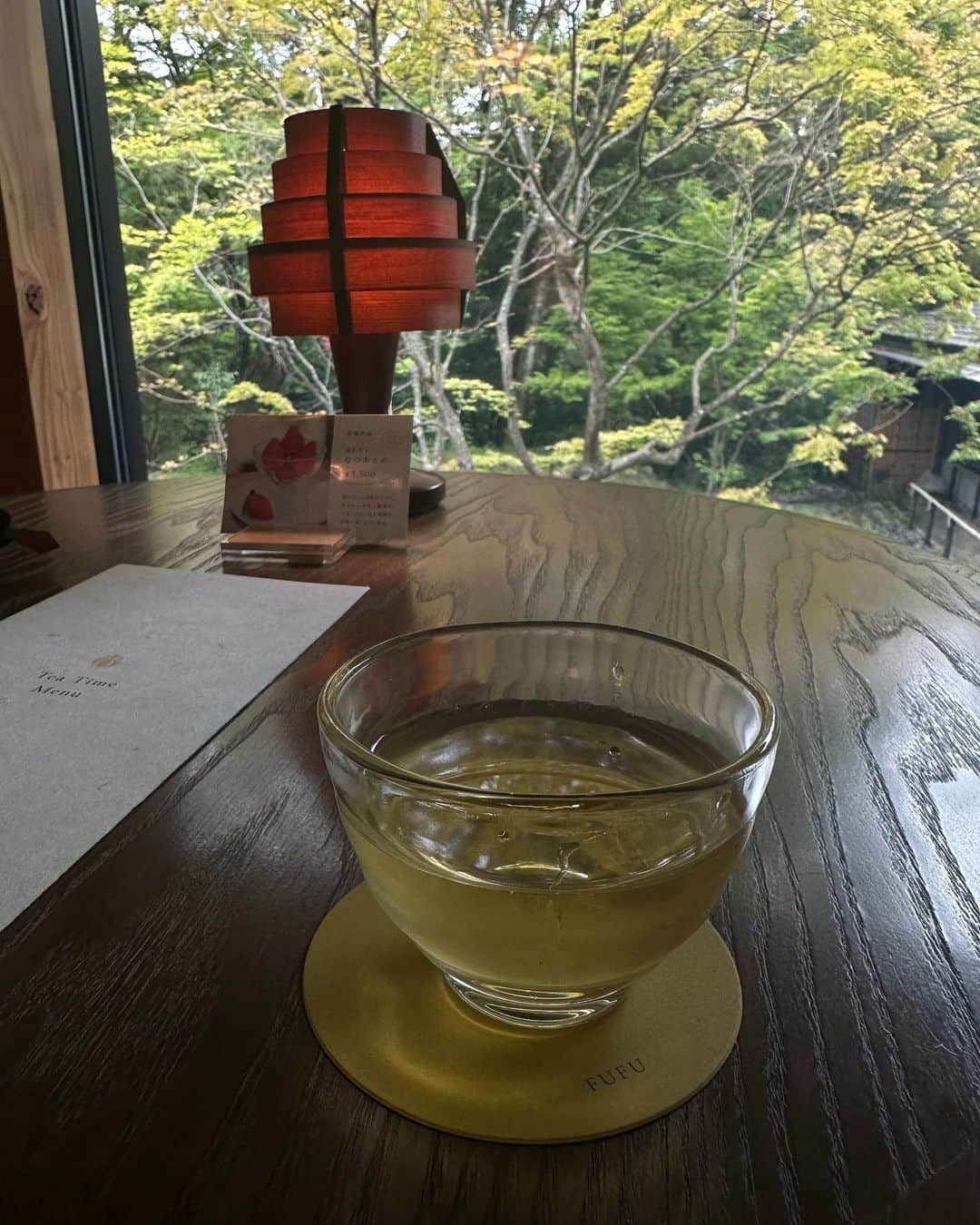 黒石奈央子さんのインスタグラム写真 - (黒石奈央子Instagram)「私のお誕生日旅行。  栃木のふふへ。  内装がとってもおしゃれで  お部屋のお風呂がめちゃ広い🫣  ご飯も最高で贅沢な時間でした❤️  @fufu_nikko  #ふふ」7月31日 17時10分 - blackstone705