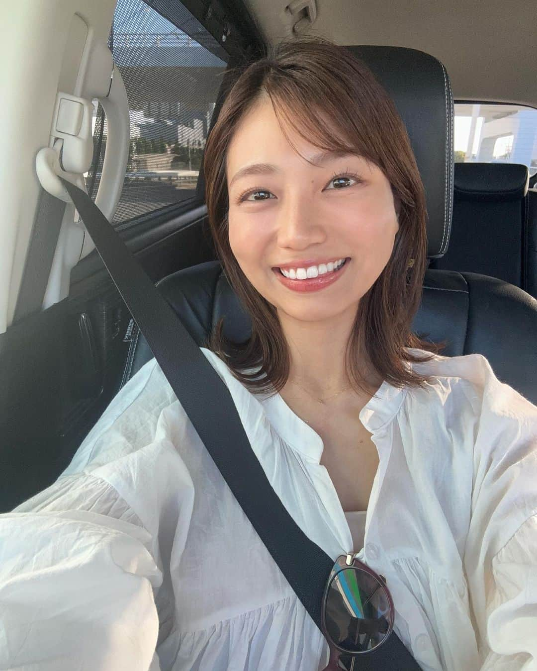 村上奈菜のインスタグラム：「暑いけど夏楽しんでる〜？🫶🌻」