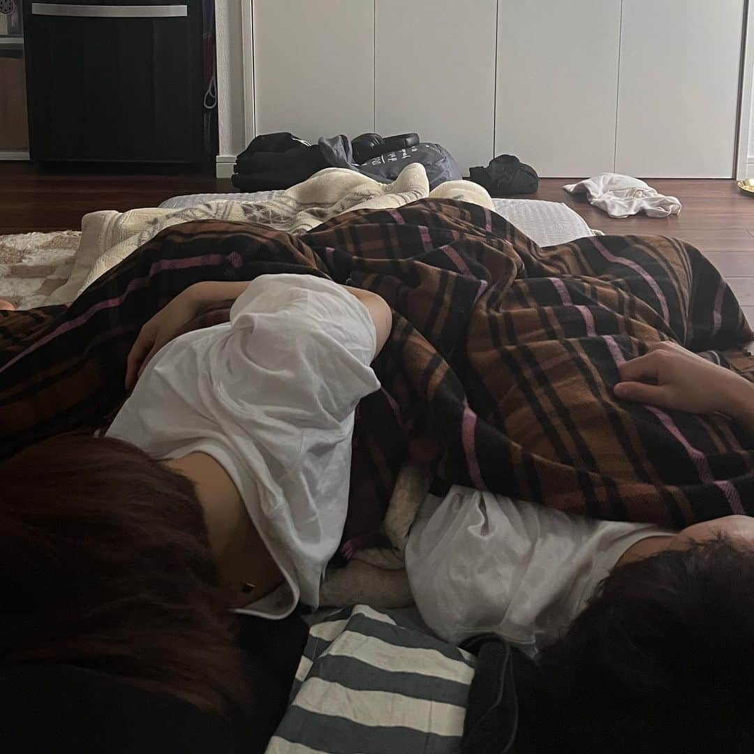保坂美亜さんのインスタグラム写真 - (保坂美亜Instagram)「🛼🍕🫧」7月31日 21時05分 - hosakamia