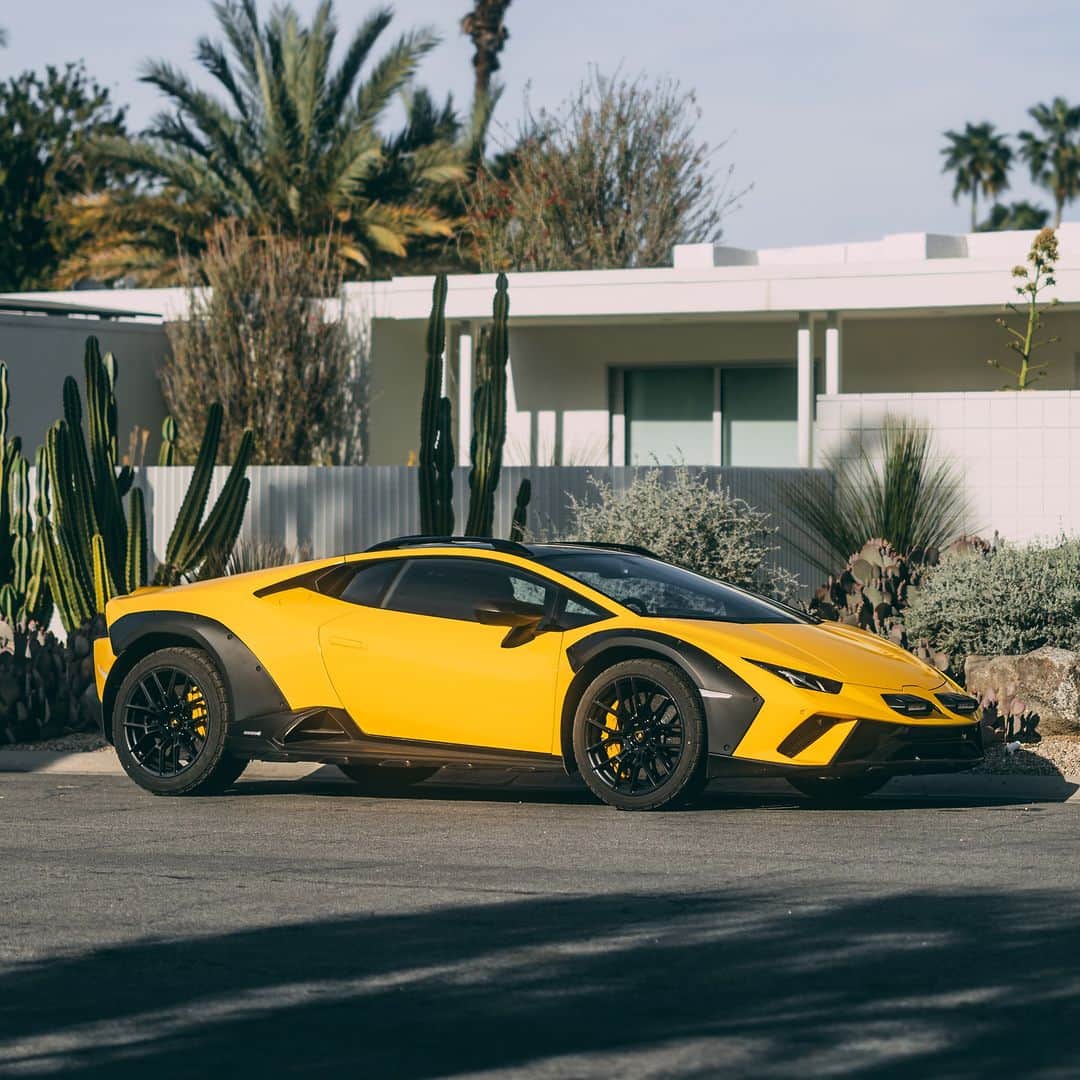 ランボルギーニのインスタグラム：「Beyond expectations. Beyond imagination. Automobili Lamborghini has once again achieved record-breaking sales results. Thanks to the resounding success of the Urus and Huracán families, our brand has reached yet another milestone in an already incredible year. Moreover, the demand for Lamborghini Revuelto, our new plug-in hybrid Super Sports Car, is so remarkable that orders are already securing production for the next two years. The Super SUVs and V10 Super Sports Cars played a pivotal role in achieving a global delivery count of 5,341 units, marking a 4.9% increase compared to H1/22.  #Lamborghini #HuracanSterrato #HuracanTecnica #UrusPerformante __ Huracán Sterrato: fuel consumption combined: 14,9 l/100km (WLTP); CO2-emissions combined: 337 g/km (WLTP)  Huracán Tecnica: fuel consumption combined: 14,5 l/100km (WLTP); CO2-emissions combined: 328 g/km (WLTP)  Urus Performante: fuel consumption combined: 14,1 l/100km (WLTP); CO2-emissions combined: 320 g/km (WLTP)」