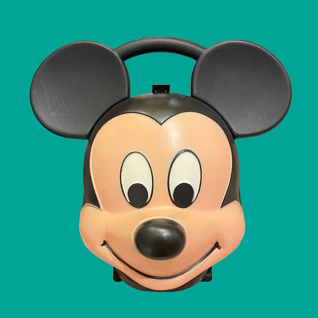 おもちゃやSPIRALさんのインスタグラム写真 - (おもちゃやSPIRALInstagram)「Vintage Mickey Mouse Lunch Box入荷しました！  BagにもDisplayにもかわいいです❤️」7月31日 18時09分 - spiral_toy