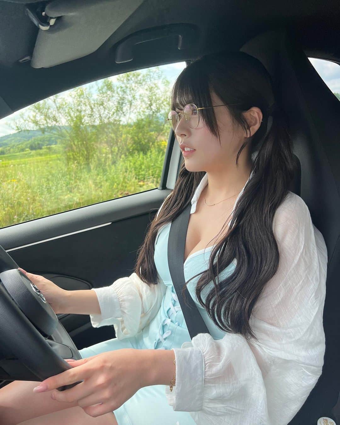 ちとせよしのさんのインスタグラム写真 - (ちとせよしのInstagram)「2泊3日の北海道旅行✈️ スタートはすすきのから\( ˆoˆ )/ たくさん運転しました🚗 ³₃  北海道堪能できたなぁ～✌🏻 今日から少しずつ載せていきます☺︎︎  #北海道旅行 #すすきの #旭山動物園 #芦別 #富良野」7月31日 18時05分 - chitose_yoshino