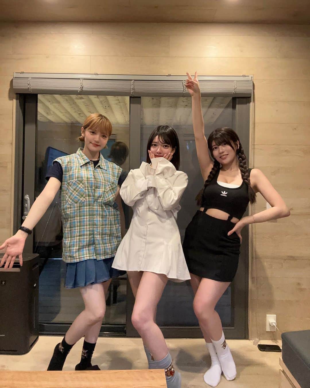 ちとせよしのさんのインスタグラム写真 - (ちとせよしのInstagram)「2泊3日の北海道旅行✈️ スタートはすすきのから\( ˆoˆ )/ たくさん運転しました🚗 ³₃  北海道堪能できたなぁ～✌🏻 今日から少しずつ載せていきます☺︎︎  #北海道旅行 #すすきの #旭山動物園 #芦別 #富良野」7月31日 18時05分 - chitose_yoshino
