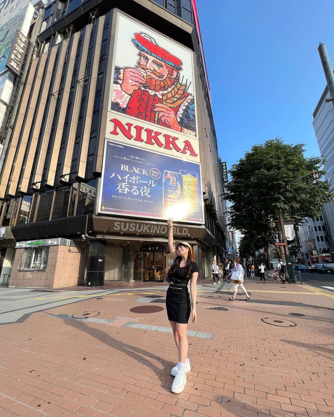 ちとせよしのさんのインスタグラム写真 - (ちとせよしのInstagram)「2泊3日の北海道旅行✈️ スタートはすすきのから\( ˆoˆ )/ たくさん運転しました🚗 ³₃  北海道堪能できたなぁ～✌🏻 今日から少しずつ載せていきます☺︎︎  #北海道旅行 #すすきの #旭山動物園 #芦別 #富良野」7月31日 18時05分 - chitose_yoshino