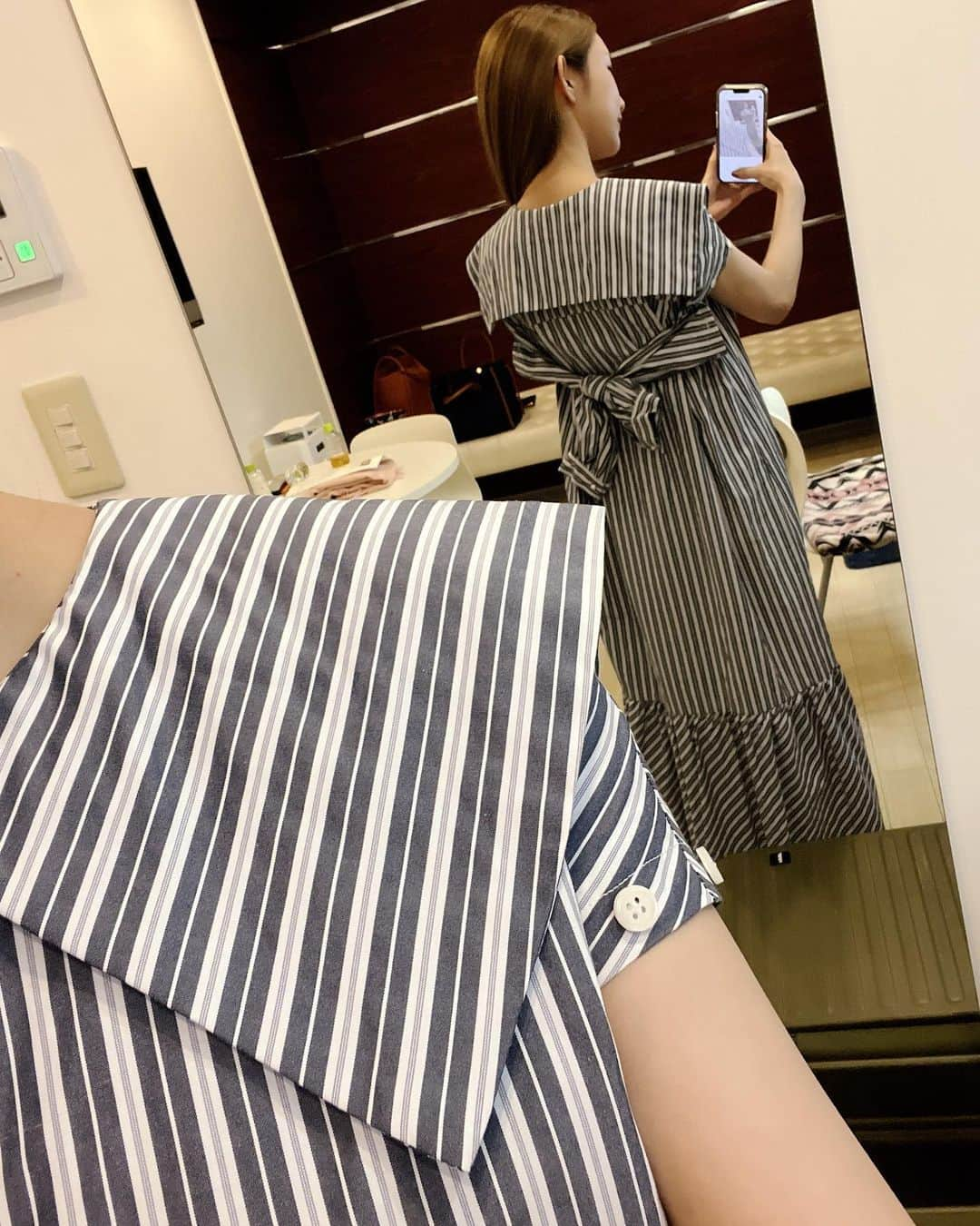 後藤真希さんのインスタグラム写真 - (後藤真希Instagram)「つじちゃんからプレゼントのお洋服〜！ 長袖の服なんだけど、袖のボタン外すと暑い日でも着れるの良き💕  #まきふく #辻ちゃん  #angecharme #ワンピース 👗」7月31日 18時13分 - goto_maki923