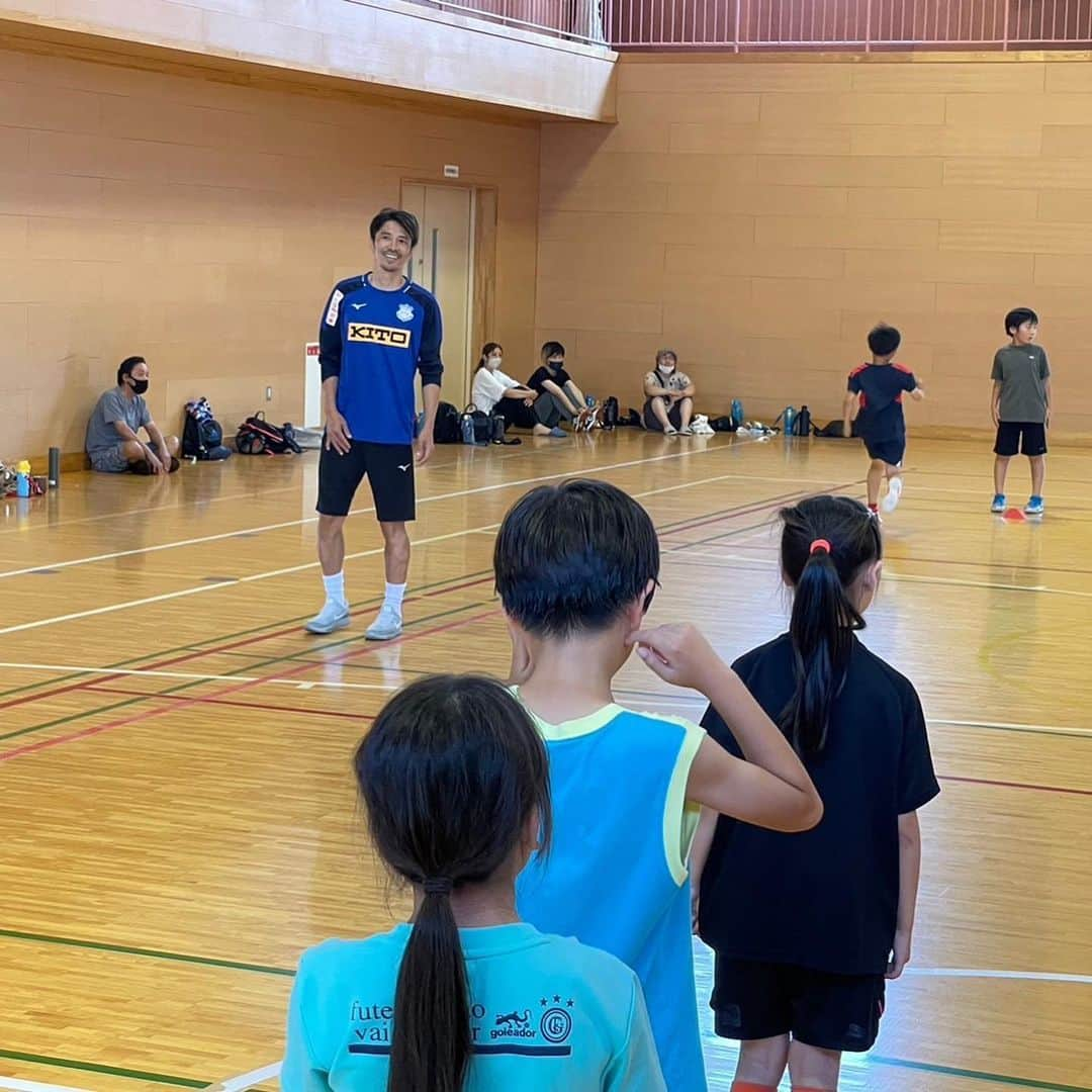 小椋祥平さんのインスタグラム写真 - (小椋祥平Instagram)「. 少し前になりますが、富士吉田市でイベント参加  富士登山競走前日イベント 「VF甲府ランandサッカー」  久しぶりの谷さんとレジェンドマッチ以来の福田さんと  #小椋祥平  #谷真一郎 さん #タニラダー  #福田健介 さん #vfk  #vfsc  #富士登山競走  #富士吉田市」7月31日 18時15分 - shohei_40