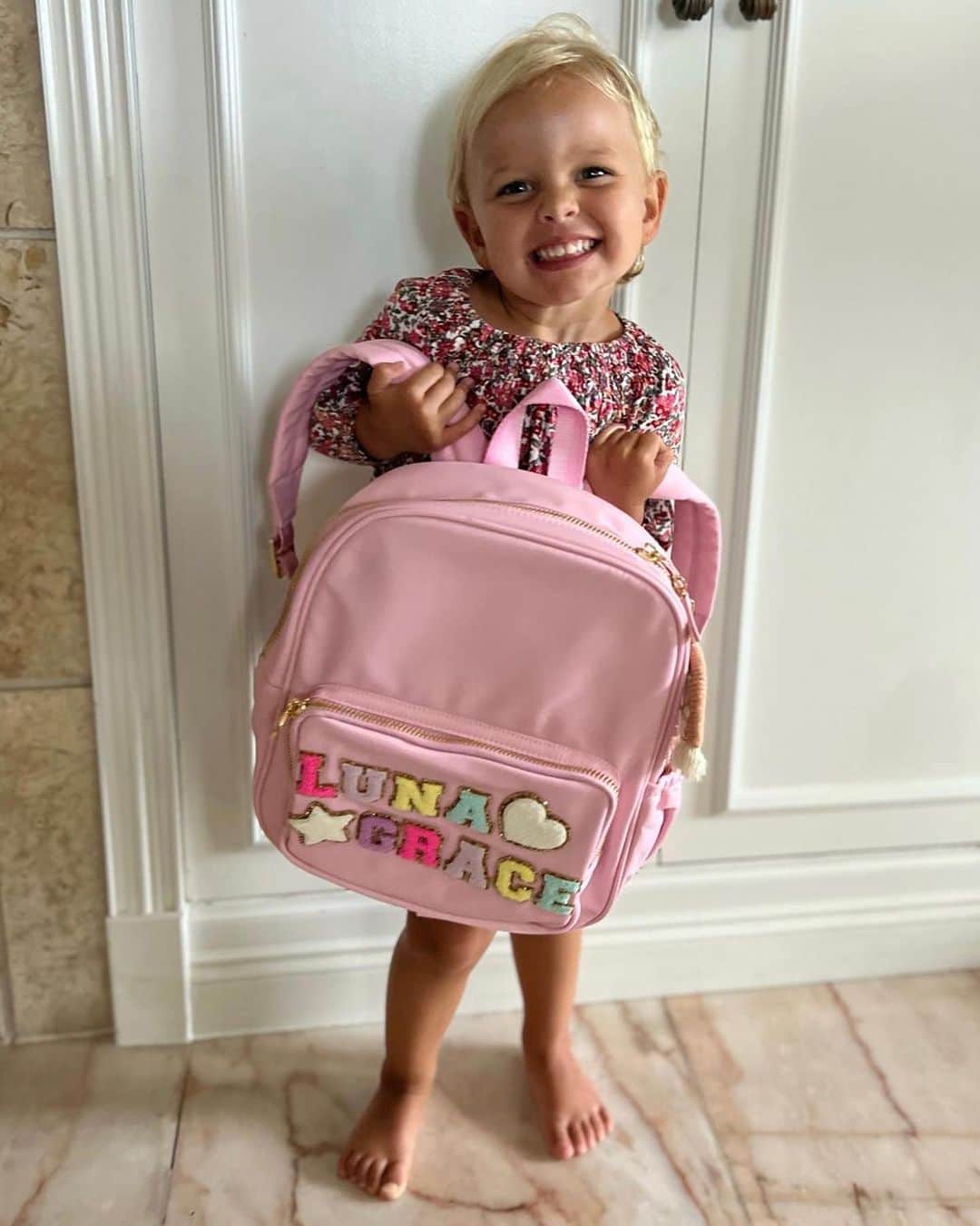 カロリナ・クルコヴァのインスタグラム：「LunaGrace was so excited when her new backpack arrived, she wanted to go to school right away 😄✏️📓🩷 Let me know in comments some of your kids favorite must haves for school👍🏻」