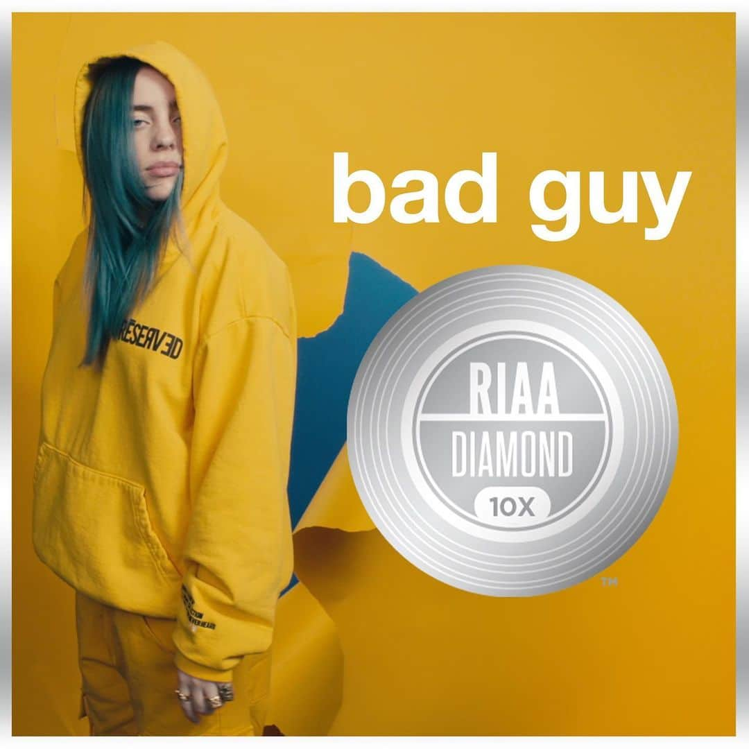 ビリー・アイリッシュのインスタグラム：「bad guy went diamond………………………. HUUUUUHHHHHHHHHHHHHHH?????????? forever and ever grateful for this silly little song man. love you guys so much its stupid  @finneas」