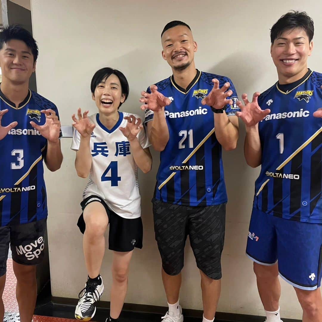 清水邦広さんのインスタグラム写真 - (清水邦広Instagram)「『YOSHIMOTO SPORTS FESTIVAL 23’』  バレーボール教室イベント めちゃ楽しかったー！！  たくさんの芸人さんに会えて 一緒にイベントできて それもまた最高でした！！」7月31日 20時06分 - gorikuni0811