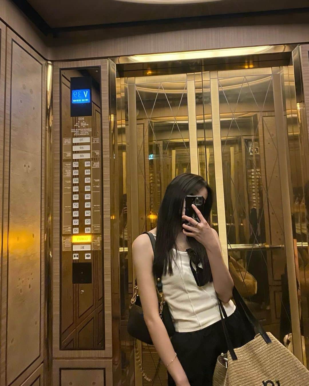 吉井美優のインスタグラム：「しっかり横浜満喫 🥟🥟」