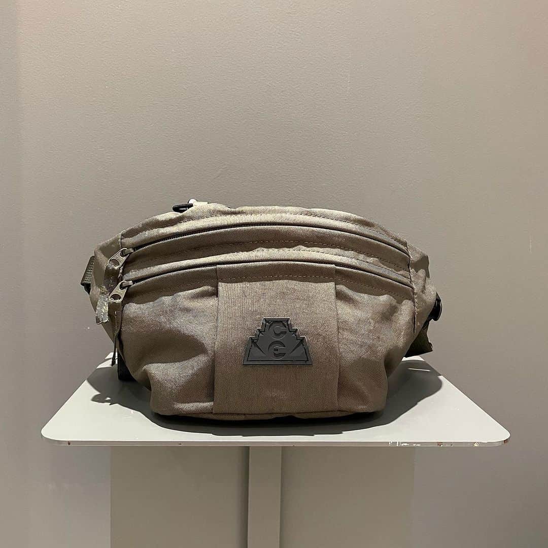 BEAMS JAPANさんのインスタグラム写真 - (BEAMS JAPANInstagram)「＜C.E＞ Mens ACTION WAIST BAG ¥17,600-(inc.tax) Item No.11-61-0273 BEAMS JAPAN 2F ☎︎03-5368-7317 @beams_japan #ce #cavempt #beams #beamsjapan #beamsjapan2nd Instagram for New Arrivals Blog for Recommended Items」7月31日 20時13分 - beams_japan