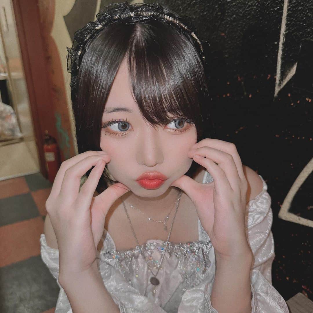 のインスタグラム：「はーとの中に入っちゃったよ」
