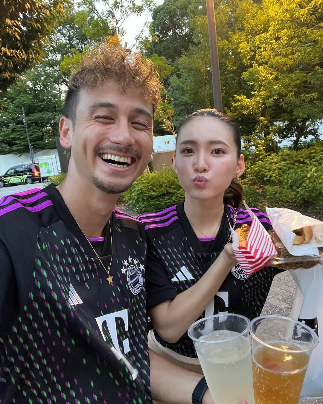 びにえみさんのインスタグラム写真 - (びにえみInstagram)「. コロナ始まって以来サッカー観戦行ってなかったから 久々生で見に行けた⚽️✊🏻´‐ バイエルン勝ってよかった〜🥺🏆 次はセレッソ見に行くぞ🩷！ .  #バイエルン #サッカー観戦   #次は #セレッソ大阪  #観に行くぞ」7月31日 20時41分 - viniemi_cp