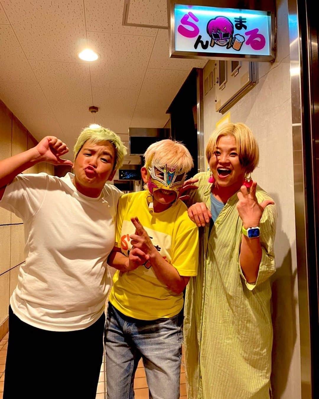 高橋奈苗のインスタグラム：「昨夜はパッション塾vol2 inばーらんまる🍻  来てくださったみなさんありがとうパッション‼️  元気に大きい声出すって気持ちいいよね🤭 みんなで優しくてパッションな世界にして行こう❤️‍🔥  乱丸も、ありがとう❤️‍🔥  また大阪でやったら来てくれるかなー⁉️🫡  @nanae_passion_  follow me!  通販ショップ➡︎ https://jungarian.thebase.in/  #プロレス #高橋奈七永  #ナナエ #パッション #passion #女子プロレス #人間国宝 #japan #nanaetakahashi #水波綾　#乱丸 #OSAKA」