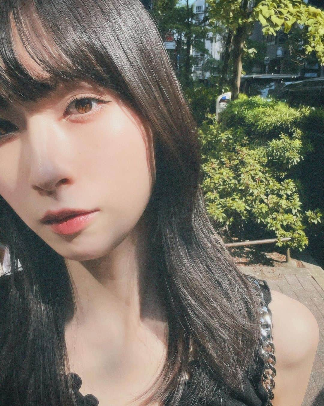 うちだゆうほさんのインスタグラム写真 - (うちだゆうほInstagram)「載せていいか際どいレベルの半目👀と目が開いてる自撮りと美味しいと暑い  バッグ全然写ってないけどお気に入り @dalhanuel_official」7月31日 21時02分 - uchidayuho