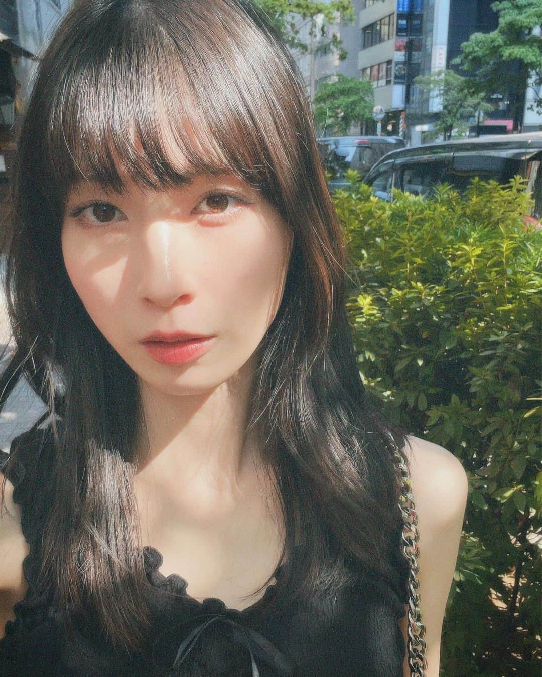 うちだゆうほさんのインスタグラム写真 - (うちだゆうほInstagram)「載せていいか際どいレベルの半目👀と目が開いてる自撮りと美味しいと暑い  バッグ全然写ってないけどお気に入り @dalhanuel_official」7月31日 21時02分 - uchidayuho