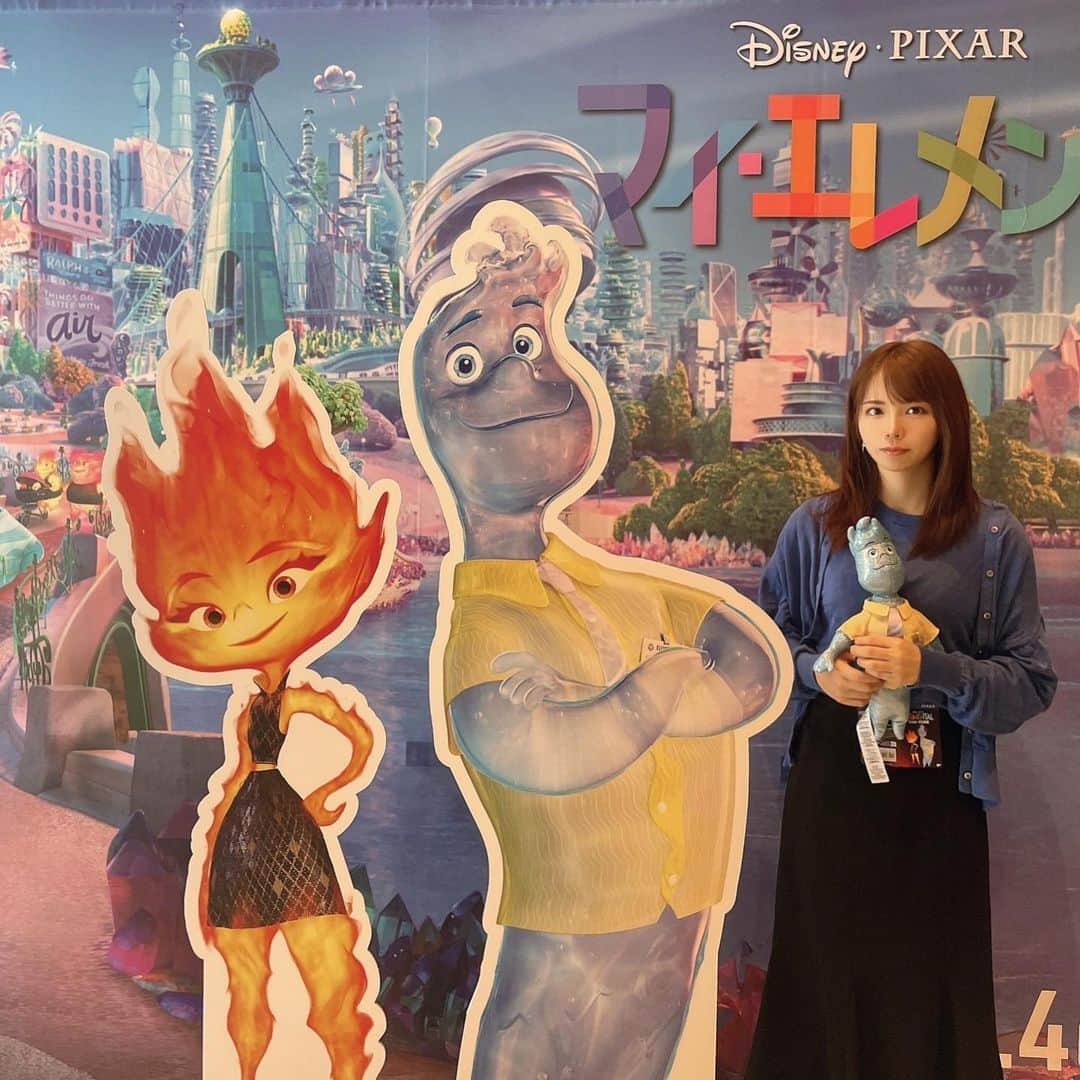 西村歩乃果のインスタグラム：「『マイ・エレメント』試写会に招待いただき鑑賞してきました！ 出てくるキャラクターがそれぞれ個性がありすごく可愛かったです🔥 関わることの許されない2人が出会い 少しずつ距離を縮めていく姿に 自然と応援してしまう自分がいました。笑 心がほっこりする素敵な作品でした ぜひ皆さんもご覧ください＼(^o^)／  #マイエレメント　 #PR」