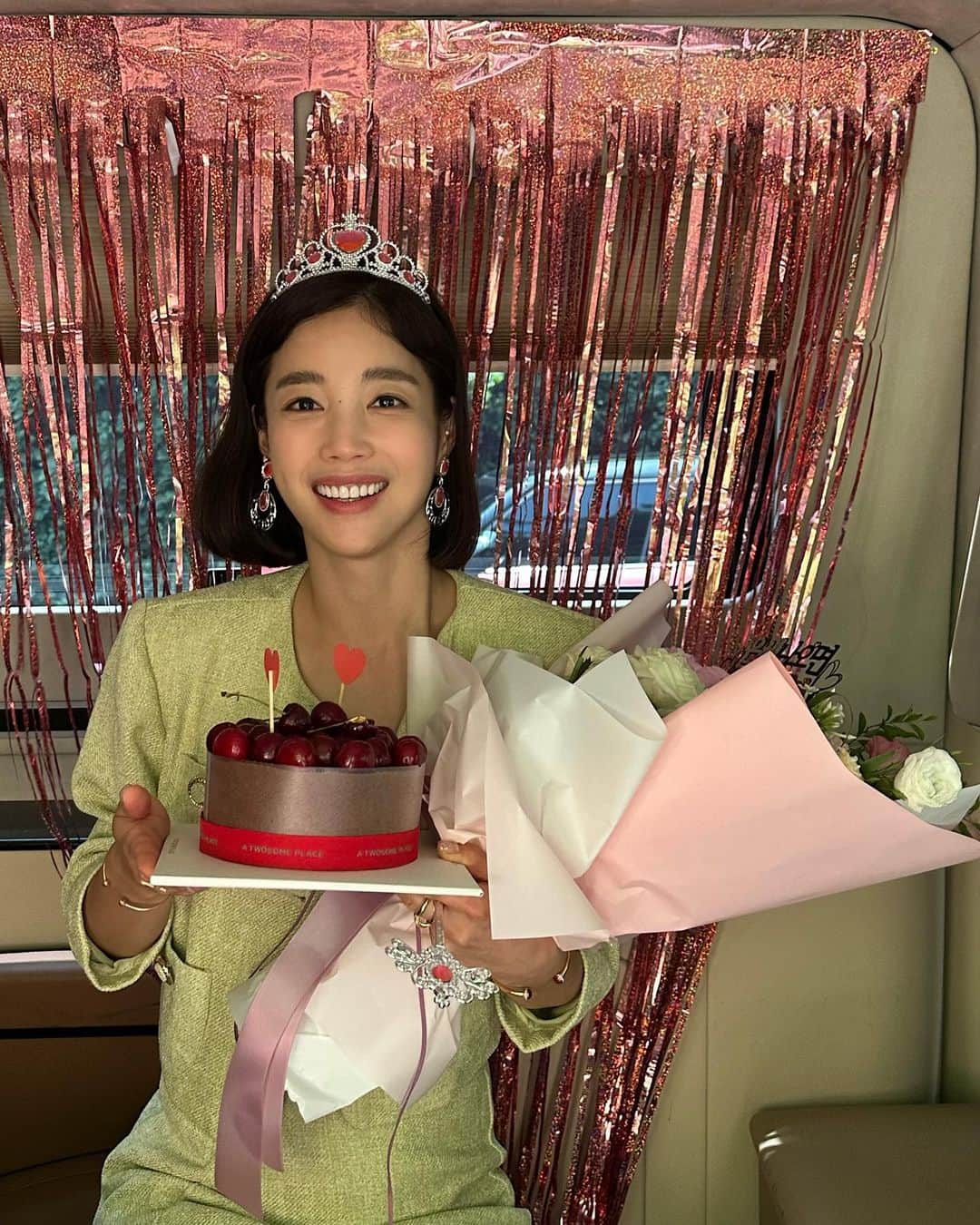 キ・ウンセさんのインスタグラム写真 - (キ・ウンセInstagram)「‘화인가 스캔들’ 마지막 촬영 🫡 봄부터 더운날 까지 모두 고생 많으셨어요 ♥️ . . #화인가스캔들 #김하늘 #정지훈 #정겨운  #기은세 #서희숙」7月31日 21時29分 - kieunse