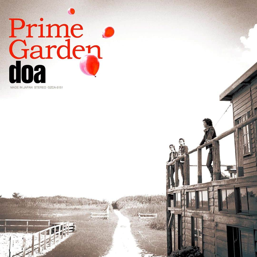 吉本大樹のインスタグラム：「#doa 4th Album 2008.11.19 Release “Prime Garden”  1- Big Wave Will Come 2- I wish 3- ハロー☆グッバイ 4- ガラスのハイウェイ 5- 終わらないYESTERDAY 6- Come On! 7- サザンライツ 8- 風の中育てた花 9- ワガベソ 10- OH OH OSAKA 11- どんくらい 12- 手紙 13- 乾杯」