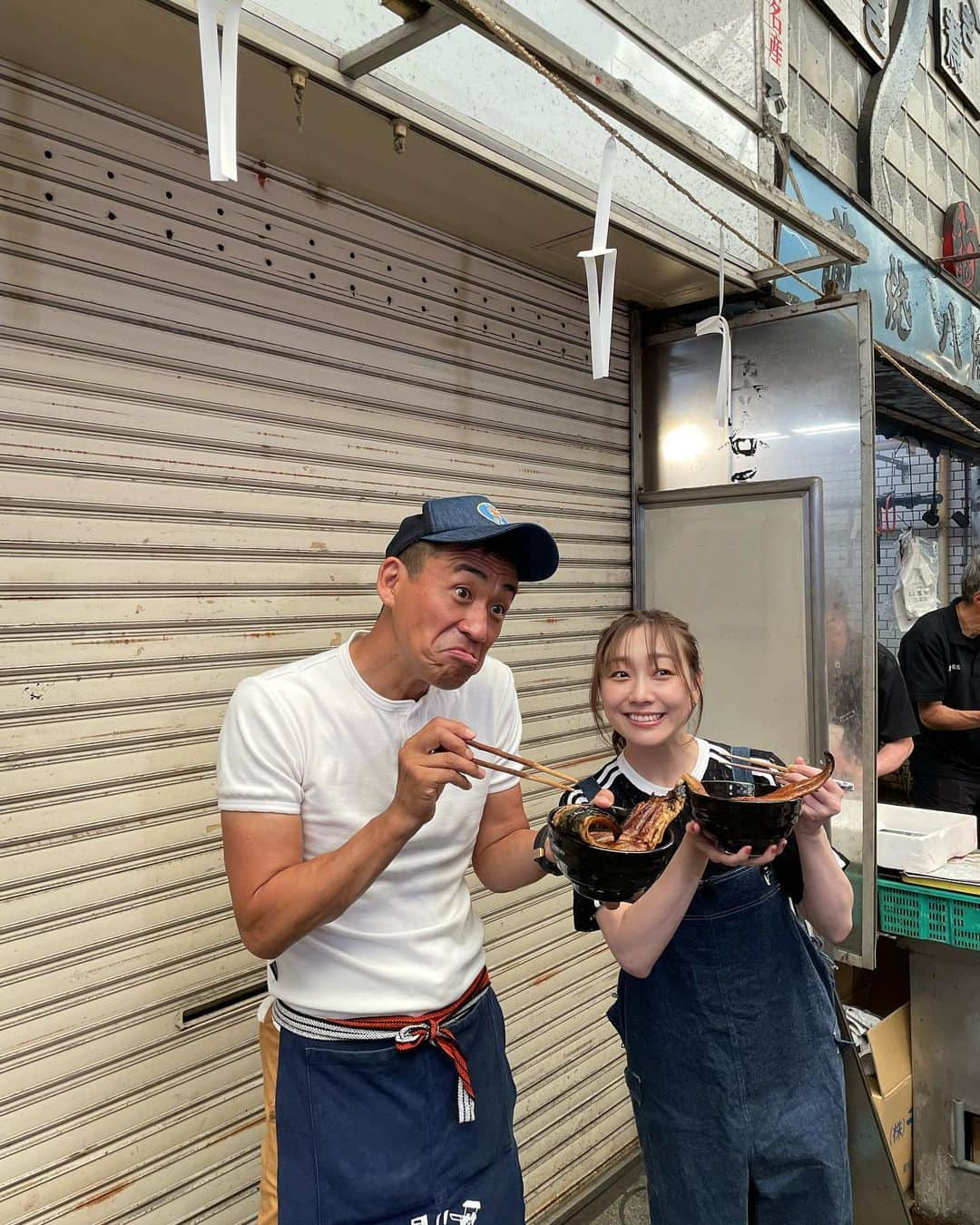 須田亜香里さんのインスタグラム写真 - (須田亜香里Instagram)「みんな昨日はうなぎ食べた？ 私はちょうどロケの時、大きなうなぎをいただいたよ🙈  7月30日 & 8月6日(日) テレビ大阪 発見 #食遺産 兵庫県明石市にて究極のサバの味噌煮レシピを教えていただきに行きました！  来週のお芋の回も放送お楽しみに💕 #兵庫県明石市 #サバの味噌煮  #土用の丑の日」7月31日 21時47分 - akarisuda