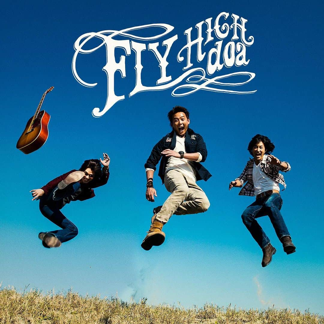 吉本大樹のインスタグラム：「#doa 9th Album 2015.1.28 Release “FLY HIGH”  1- FLY HIGH 2- SMILE 3- DA・LI・LA〜君にParty Tonight 4- ただ君がいるそれだけでいい 5- Goodbye Girl 6- DRIVE AWAY 7- Sailing 8- Hello 9- 満月の狼 10- 酔っぱライアー 11- ひまわり 12- PUSH! PUSH! 押せ押せアニマル」