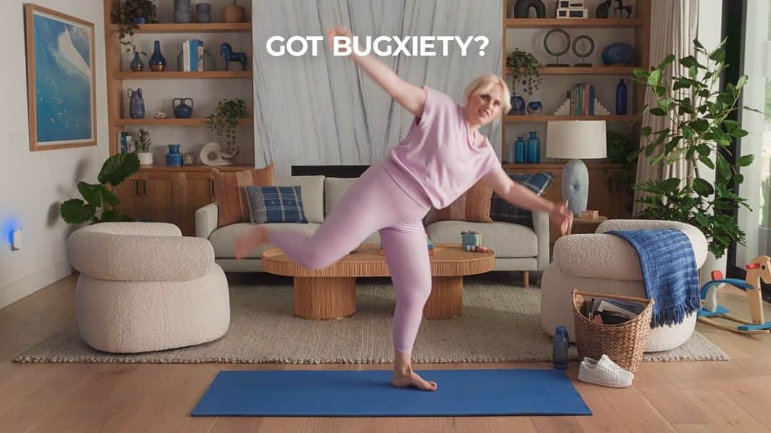 P&G（Procter & Gamble）のインスタグラム：「Did you know 71% of Americans suffer from fear of bugs, or what our Zevo team dubs “Bugxiety”*?   @pg.ventures’s @zevoinsect and comedian @rebelwilson have joined forces to conquer #bugxiety head-on! With Zevo's #1 selling Flying Insect Trap, Multi-Insect Killer Sprays, and On-Body repellents, you can just plug or spray, and walk away!  *Source: Maru/Blue on behalf of Citizen Relations and Zevo, April 2023  #ZEVOit」