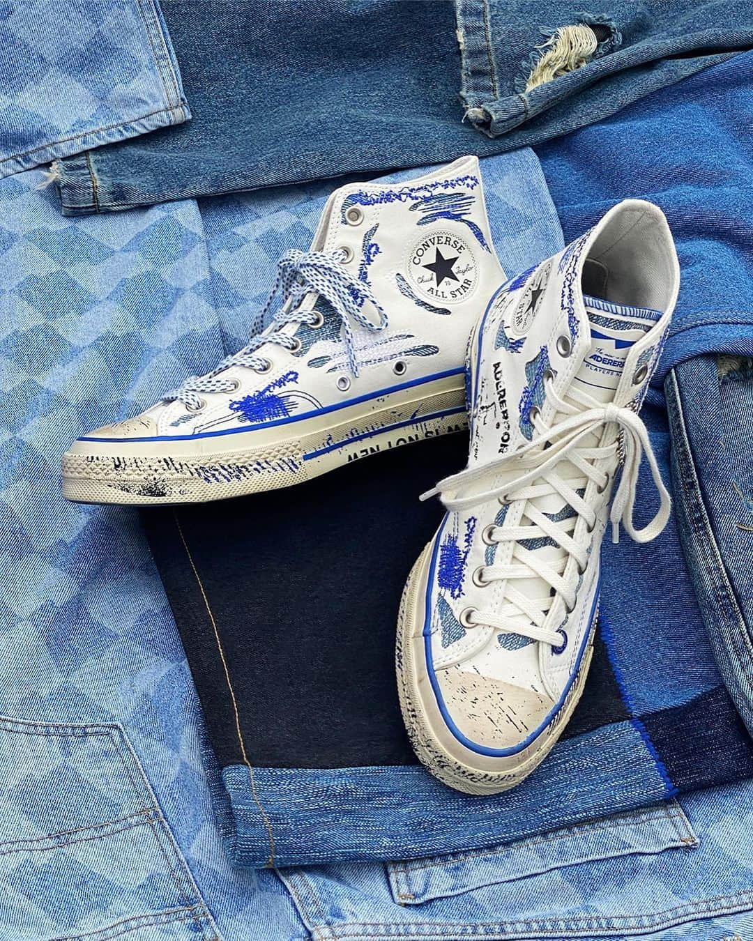 converseさんのインスタグラム写真 - (converseInstagram)「Seoul-based @ader_error brings the well-worn, well-loved look to a brand new collection of Chuck 70s and SHAPES apparel. #CreateNext  Shop the drop, featuring distressed details and layered fabrics, tomorrow, August 1 on Converse.com.」7月31日 23時00分 - converse