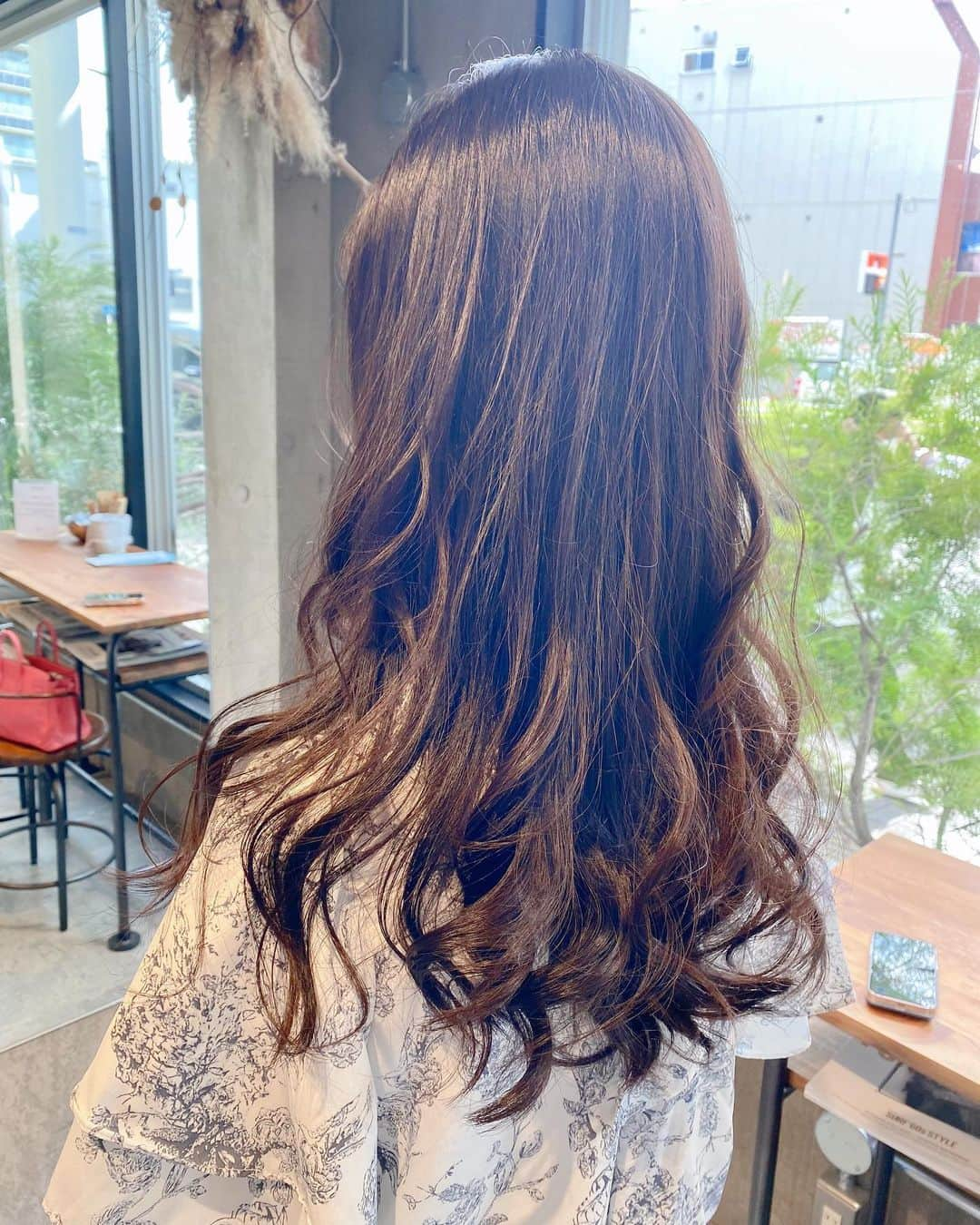 土屋香織さんのインスタグラム写真 - (土屋香織Instagram)「❁.ℍ𝕒𝕚𝕣 𝕔𝕦𝕥 ༶ 💇🏻‍♀️☸︎˳*✦︎∗︎˚ 綺麗に整えてもらって✂︎ 素敵に巻いていただいた☺️ 今回も @amili_morishita さんとこでお願いしました♪ . . . #MaisonAmili #tokioトリートメント  #haircut #美容院 #hairsalon #semilonghair #semilonghairstyles #ロングヘア #ロングヘアスタイル #ロングヘアーアレンジ #ヘアメンテナンス #ヘアメンテ #メンテナンス #メンテナンスday #beauty #haircut #美容day #hairstyling #hairstyle #ストレート #ストレートヘア #longhair #longhairstyle #ヘアカラーなし #地毛」7月31日 21時53分 - kaorintsuchiya