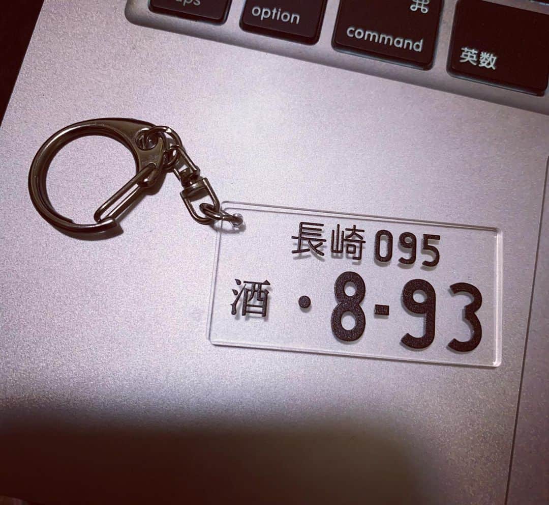 こーいちのインスタグラム：「男鹿に集まるバンドマンはみんなライブと酒のバイブスがヤバすぎて楽し過ぎました！ また呼んでもらえるように精進します！  #シャンクゆうきからキーホルダーGET」