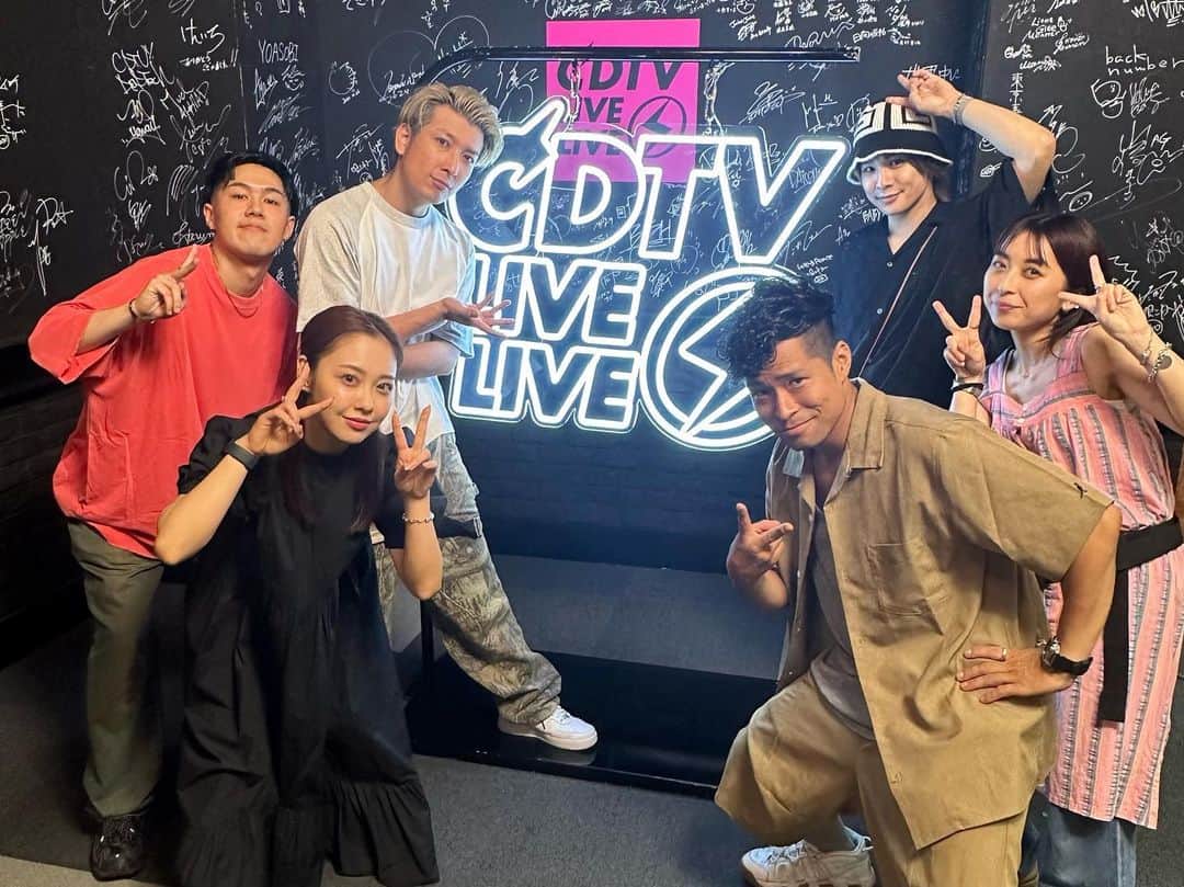 田尻恭香のインスタグラム：「ありがとうございました☺︎☺︎ 素敵な機会をいただけて幸せいっぱいです🤍  #関ジャニ_オオカミと彗星 #CDTVライブライブ #関ジャニ ∞」
