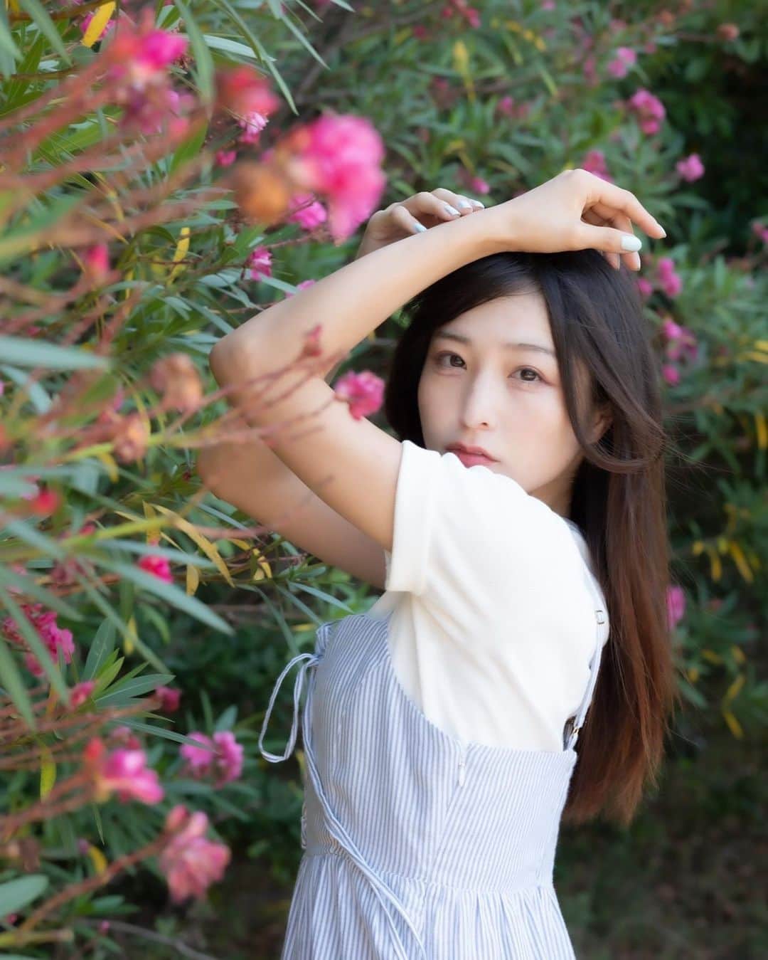 水無月いとのインスタグラム：「夾竹桃  photo めがねっちさん  #広告モデル #アパレルモデル #モデル #着物モデル #千葉サロモ #サロンモデル #振袖モデル #model #salonmodel #ポートレートモデル #フリーランスモデル #モデル #インフルエンサー #influencer #ポートレート #portrait」