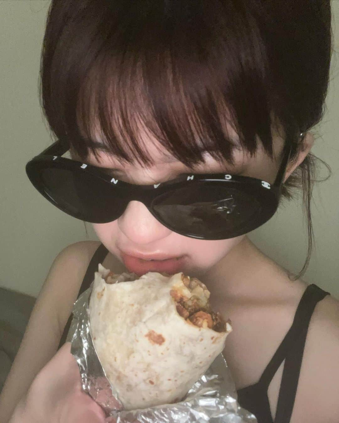 manaka（福本まなか）さんのインスタグラム写真 - (manaka（福本まなか）Instagram)「ㅤㅤ burrito gal」7月31日 22時43分 - knm.a0